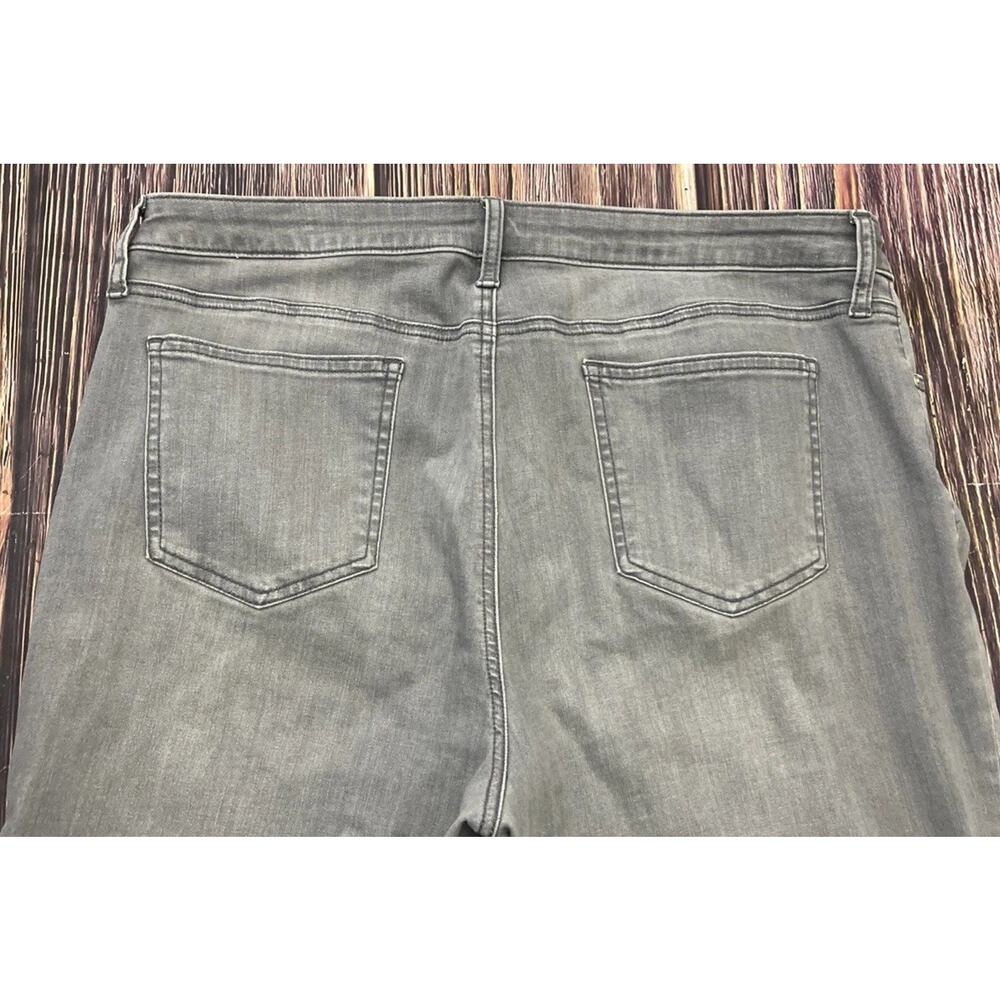 Chico's So Slimming Girlfriend Slim Leg Ankle Gray Jeans Womens 2.5 (US 14R)